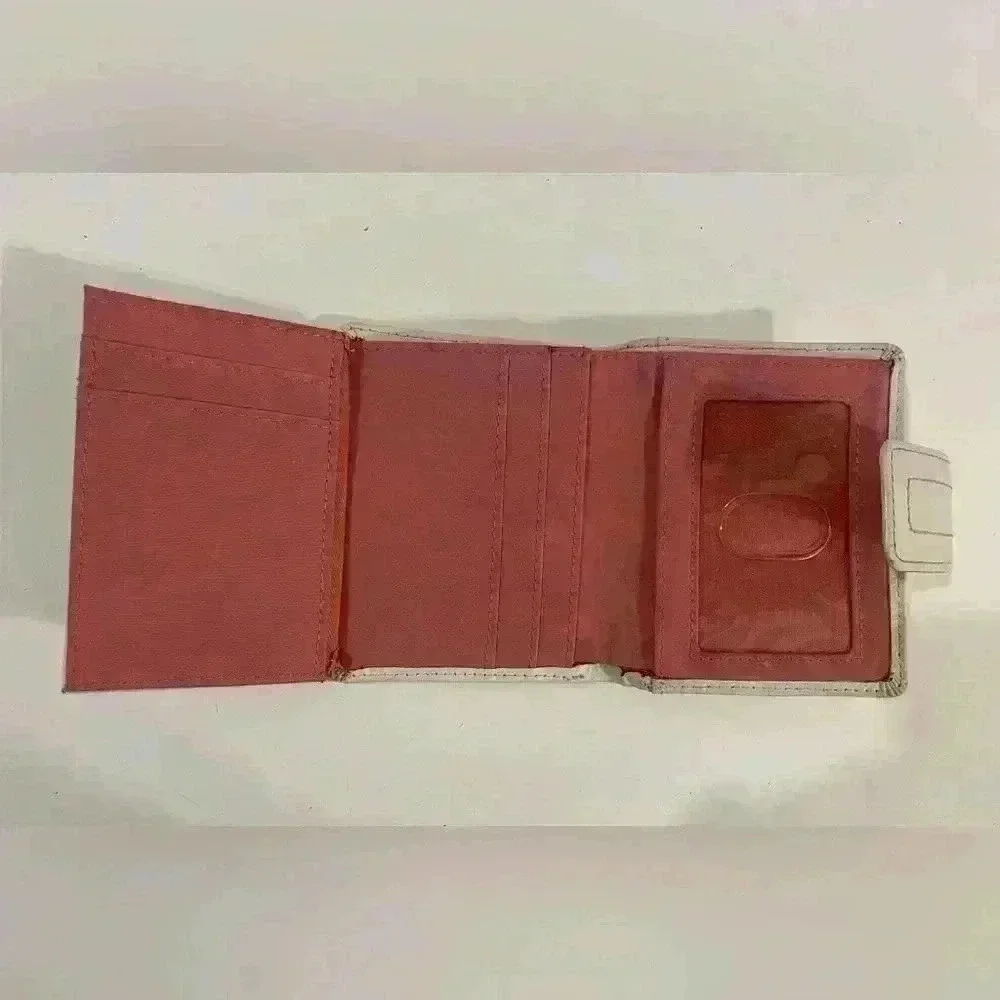 Fossil Women’s  Logan Mini Multifunction‎ Leather White Wallet